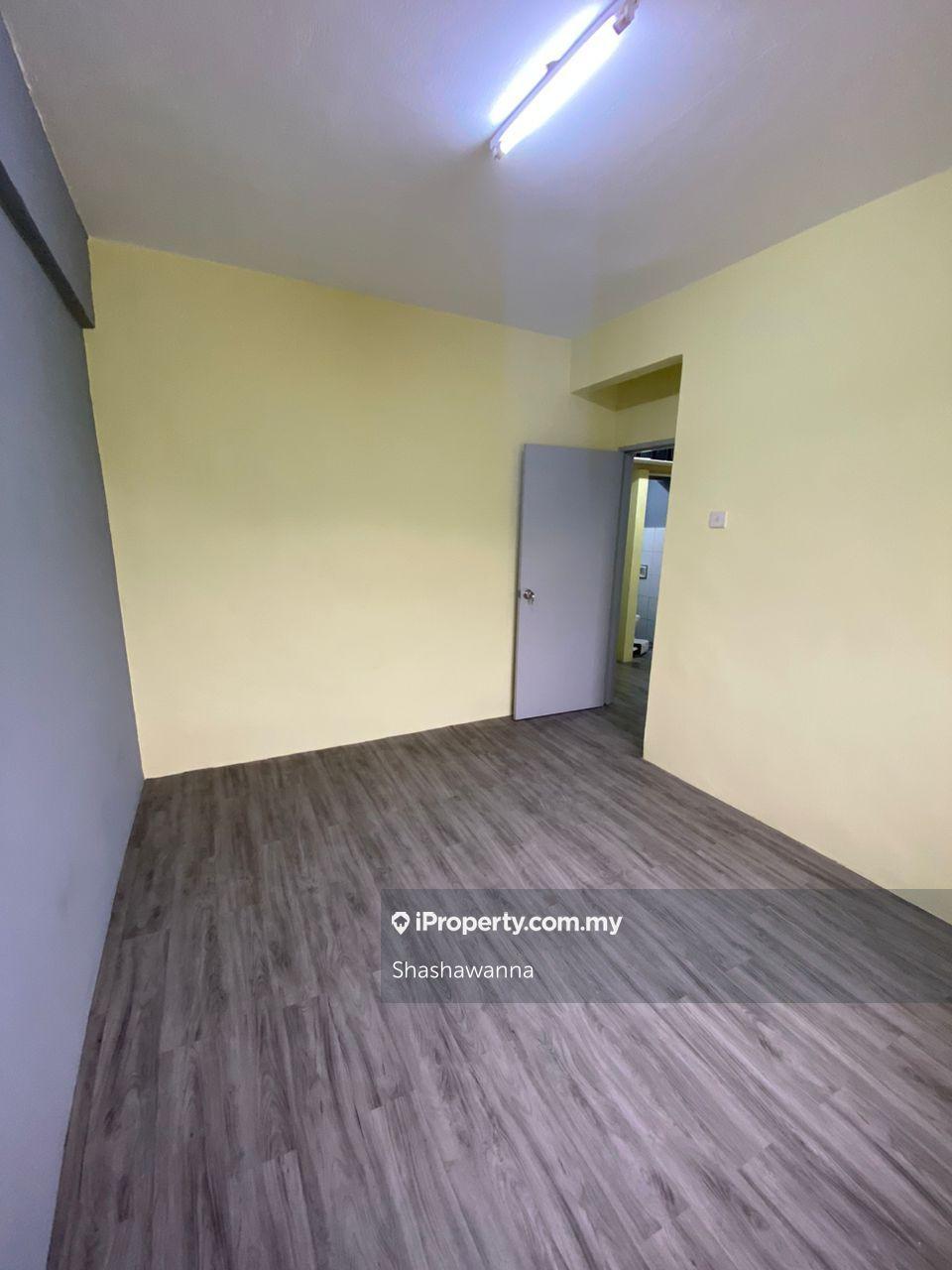 Flat for Sale in Flat Taman Pelangi Indah by Shashawanna - iProperty.com.my