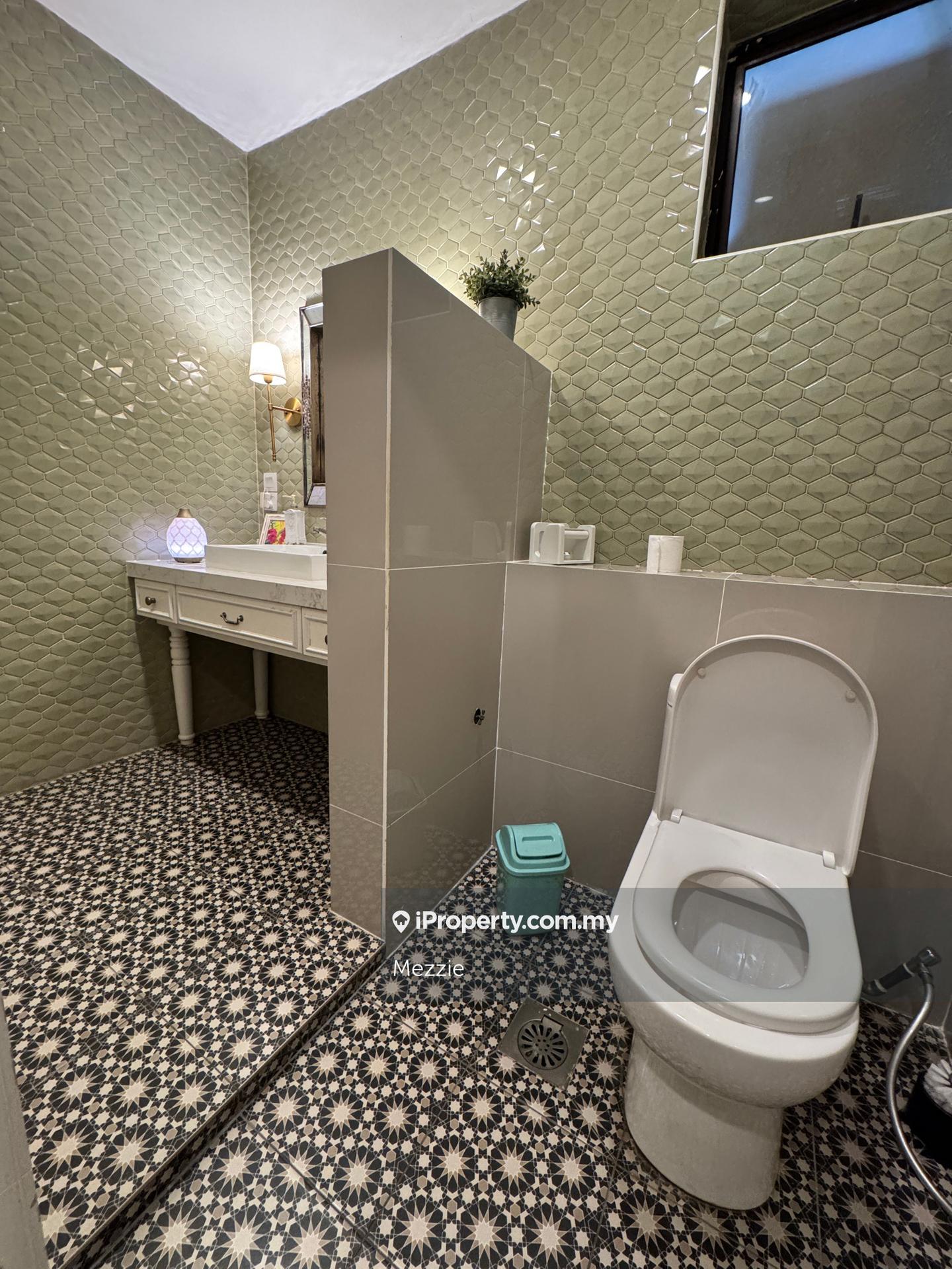 Shop-Office for Sale in Taman Melawati, Ulu Kelang by Mezzie - iProperty.com.my