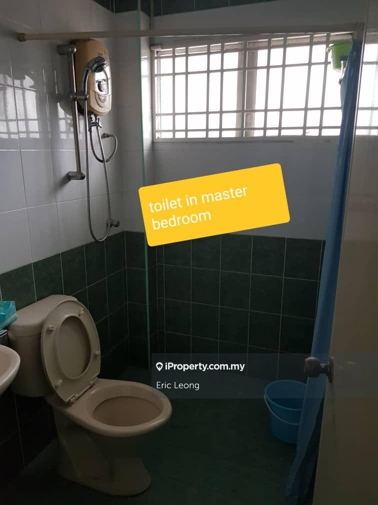 Rumah Berangkai 2 Tingkat untuk Dijual di Taman Lestari Putra, Seri Kembangan oleh Eric Leong - iProperty.com.my