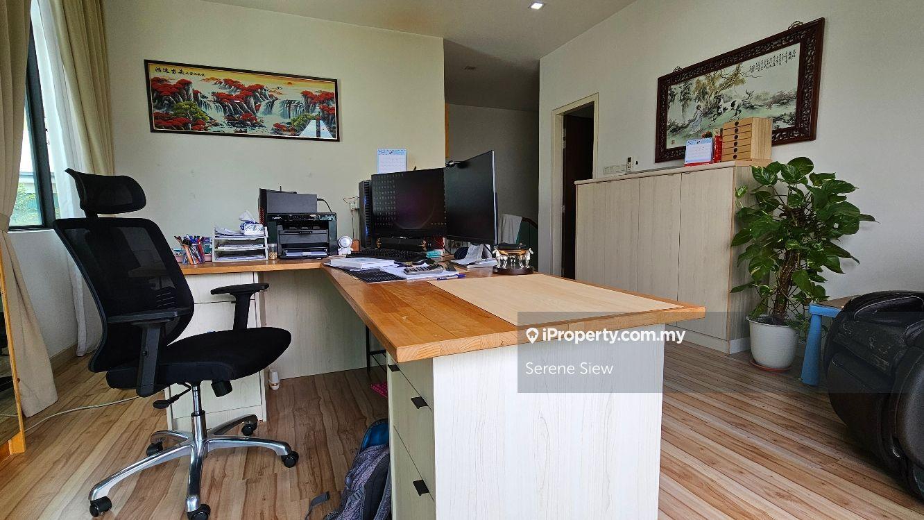 Rumah Berkembar untuk Dijual di Serdang, Seri Kembangan oleh Serene Siew - iProperty.com.my