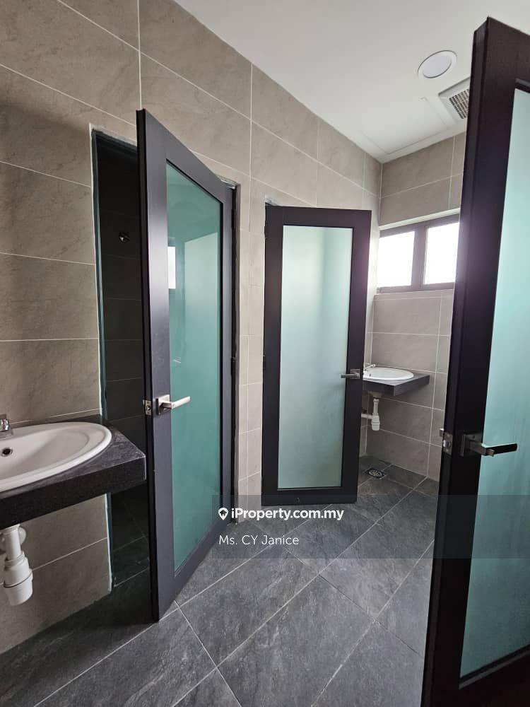 Semi-D Kilang untuk Dijual di Balakong, Serdang, Cheras, Kajang, Bangi, Taming, Balakong oleh Ms. CY Janice - iProperty.com.my