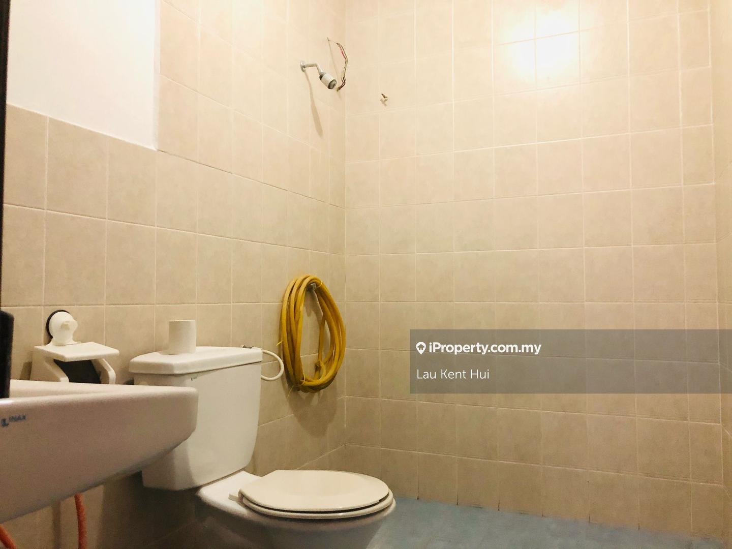 Rumah Berangkai 2 Tingkat untuk Dijual di Bandar Nusaputra, Puchong oleh Lau Kent Hui - iProperty.com.my