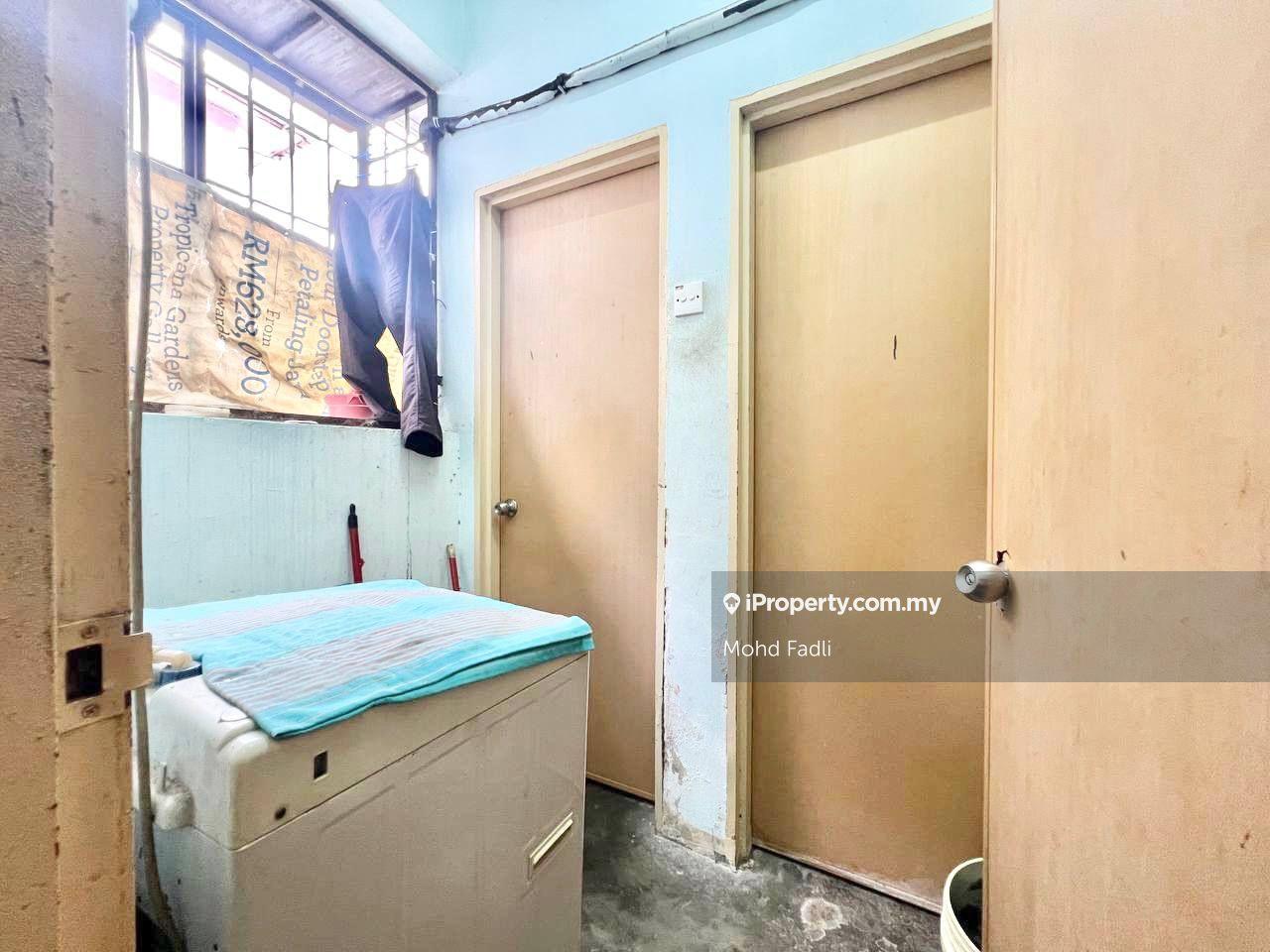 Flat for Sale in Damai by Mohd Fadli - iProperty.com.my