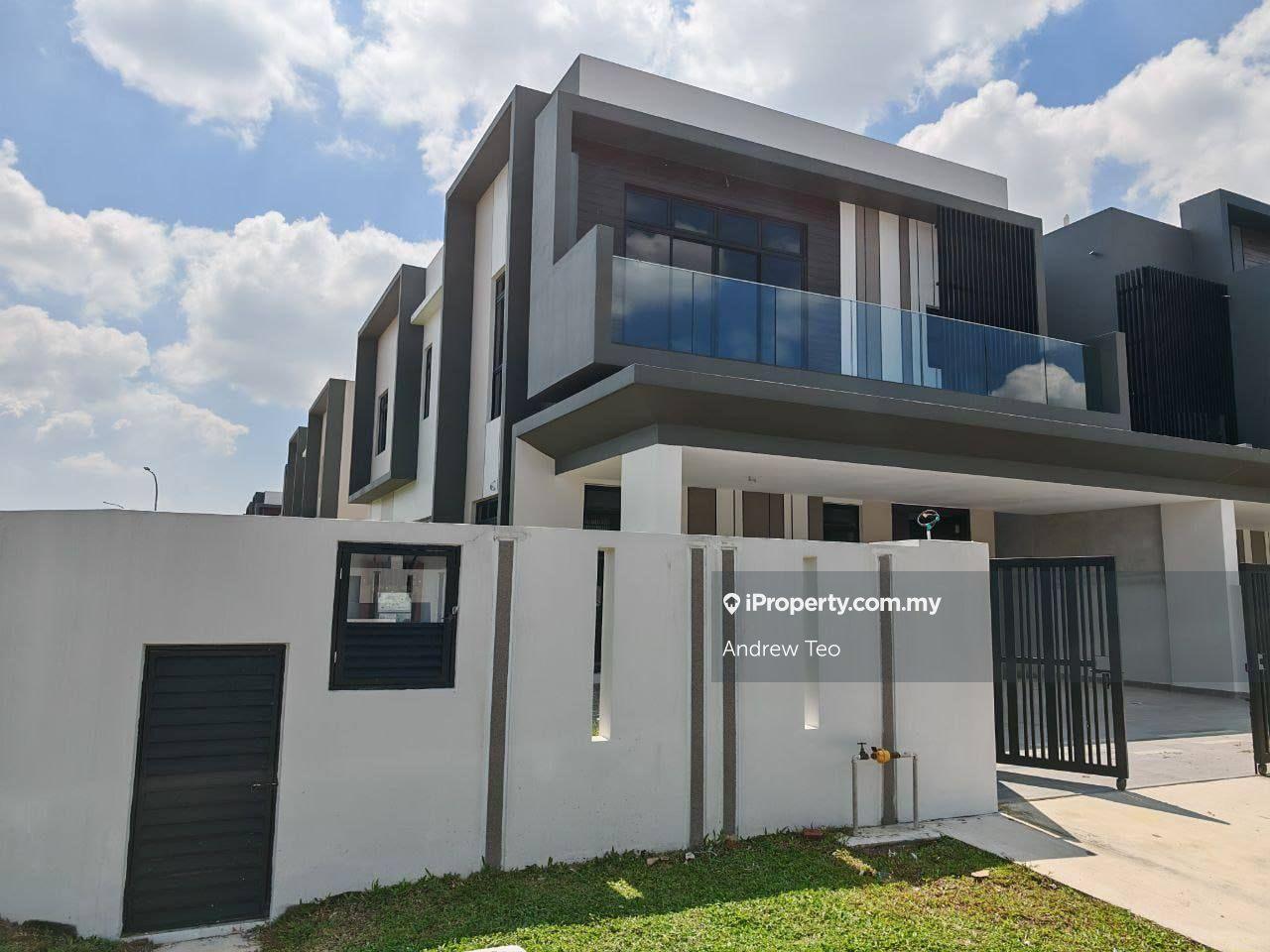 Rumah Berkembar untuk Dijual di Taman Sutera, Johor Bahru oleh Andrew Teo - iProperty.com.my