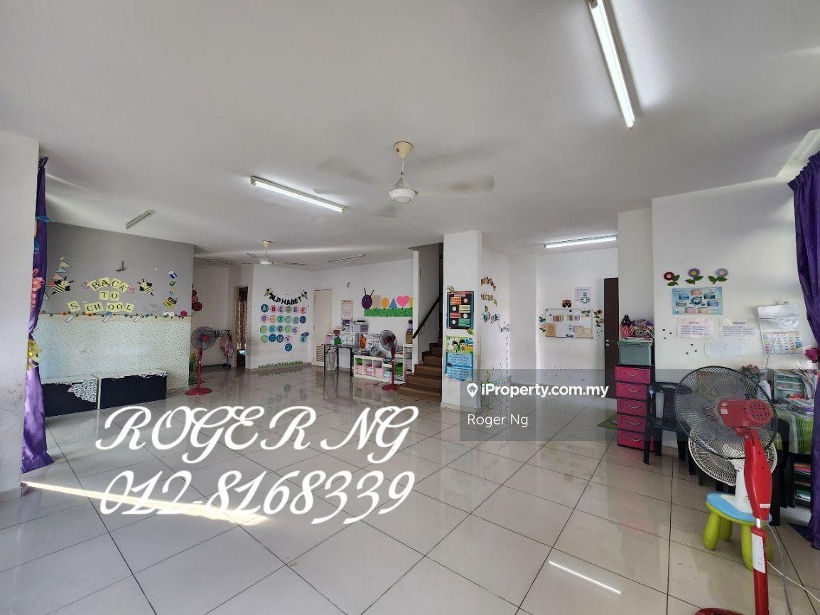 Rumah Berkembar untuk Dijual di Seksyen 7, Shah Alam oleh Roger Ng - iProperty.com.my