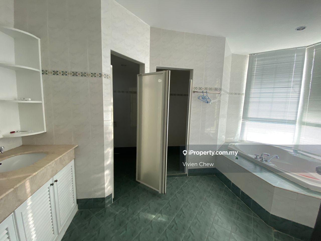 Kondominium untuk Dijual di Gurney Beach Resort oleh Vivien Chew - iProperty.com.my