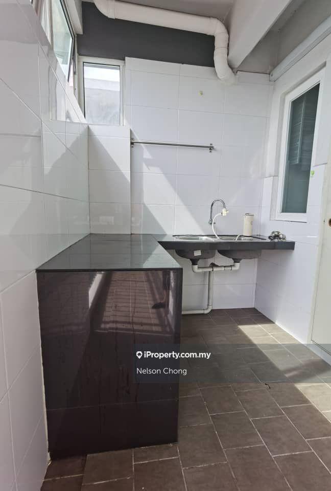 Kondominium untuk Dijual di First Residence (Residensi Unggul) oleh Nelson Chong - iProperty.com.my
