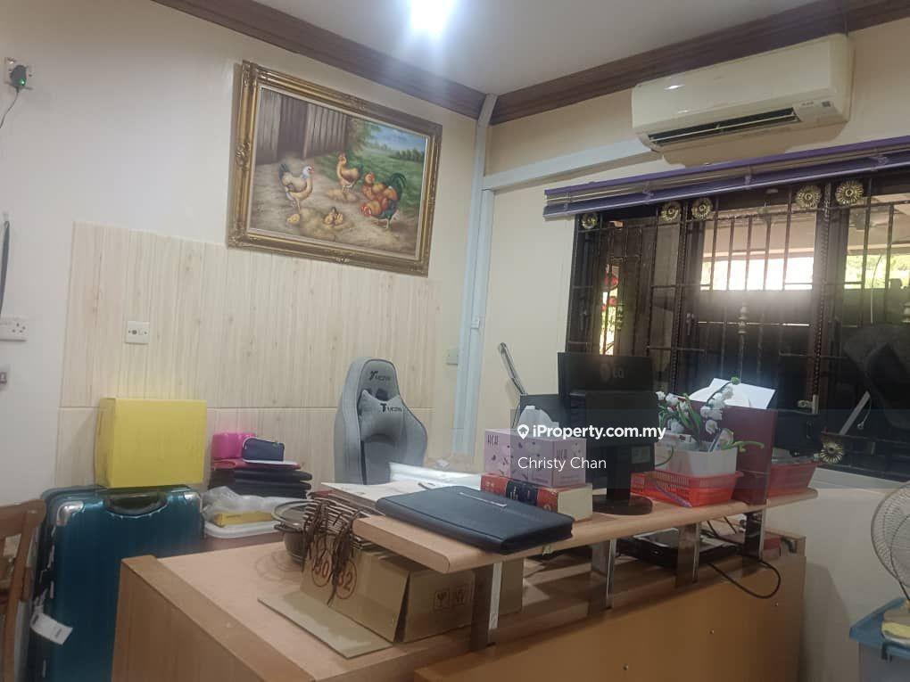 Banglo untuk Dijual di Country Heights, Kajang oleh Christy Chan - iProperty.com.my