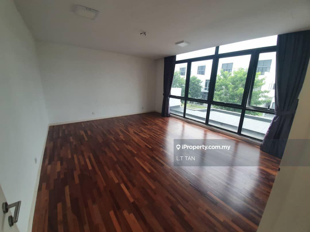 3-storey Terraced House for Sale in Lake Fields, Sungai Besi by L.T TAN - iProperty.com.my