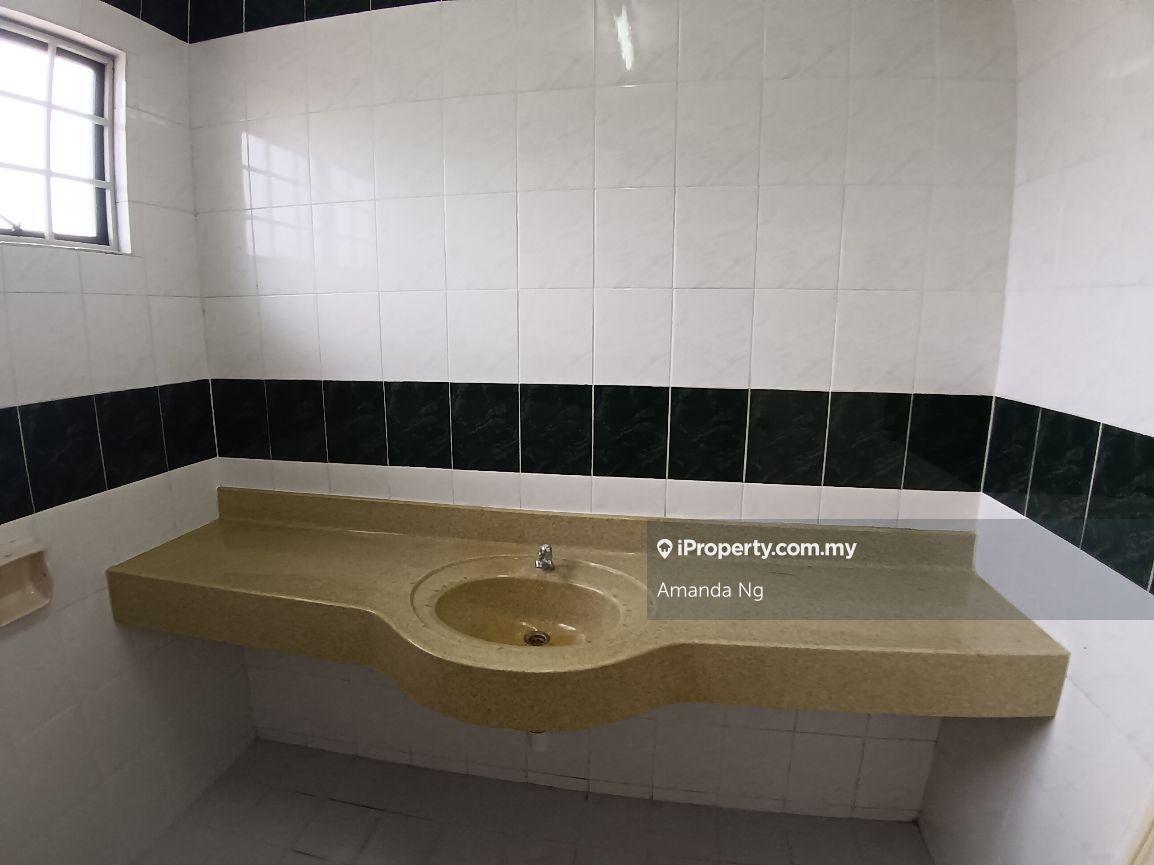 Rumah Berangkai 2 Tingkat untuk Disewa di Bandar Utama 12, Bandar Utama oleh Amanda Ng - iProperty.com.my