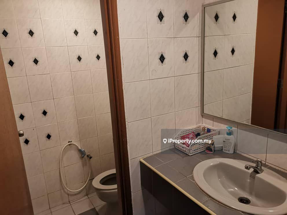 Office for Sale in Petaling Jaya, Selangor by Chen Kah Seng - iProperty.com.my