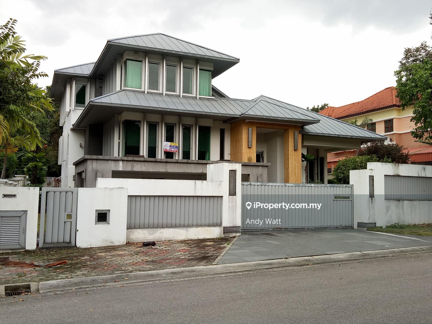 Bungalow House for Sale in Pinggiran Saujana, Saujana Golf Resort, Shah Alam by Andy Watt - iProperty.com.my