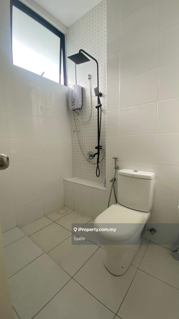 Rumah Teres untuk Disewa di Eco Majestic, Semenyih oleh Syafie - iProperty.com.my