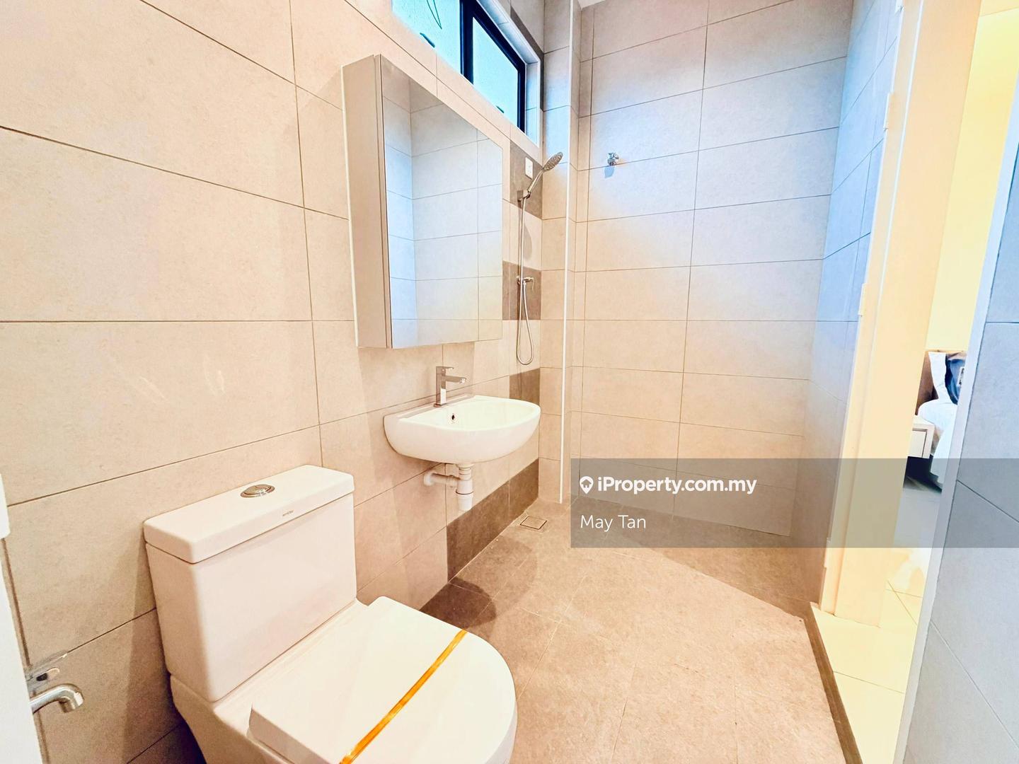 Rumah Berangkai 2 Tingkat untuk Dijual di Phase 3,Full loan, Kluang oleh May Tan - iProperty.com.my