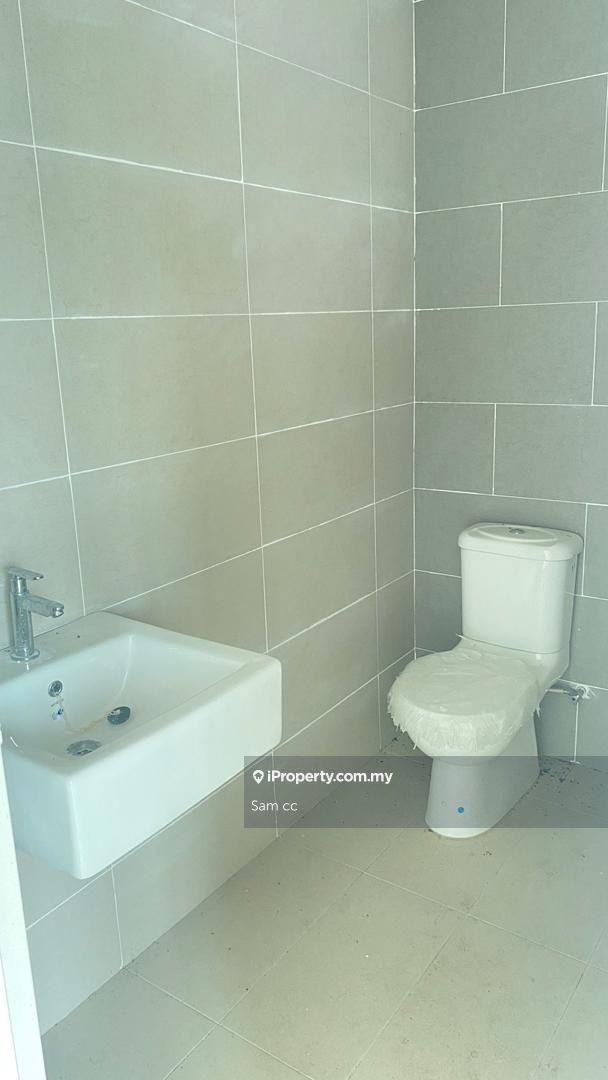 Rumah Berangkai 2 Tingkat untuk Dijual di Hijayu 3, Bandar Sri Sendayan oleh Sam cc - iProperty.com.my