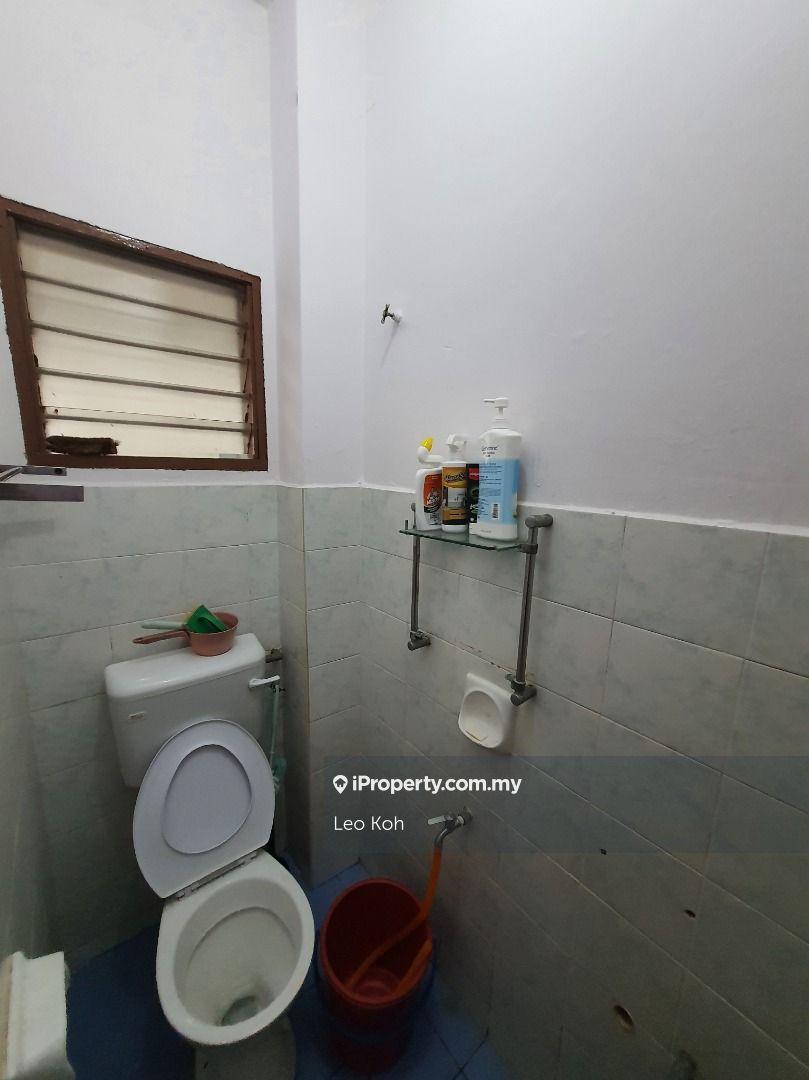 2-storey Terraced House for Sale in Taman Pinggiran Putra, Seri Kembangan by Leo Koh - iProperty.com.my