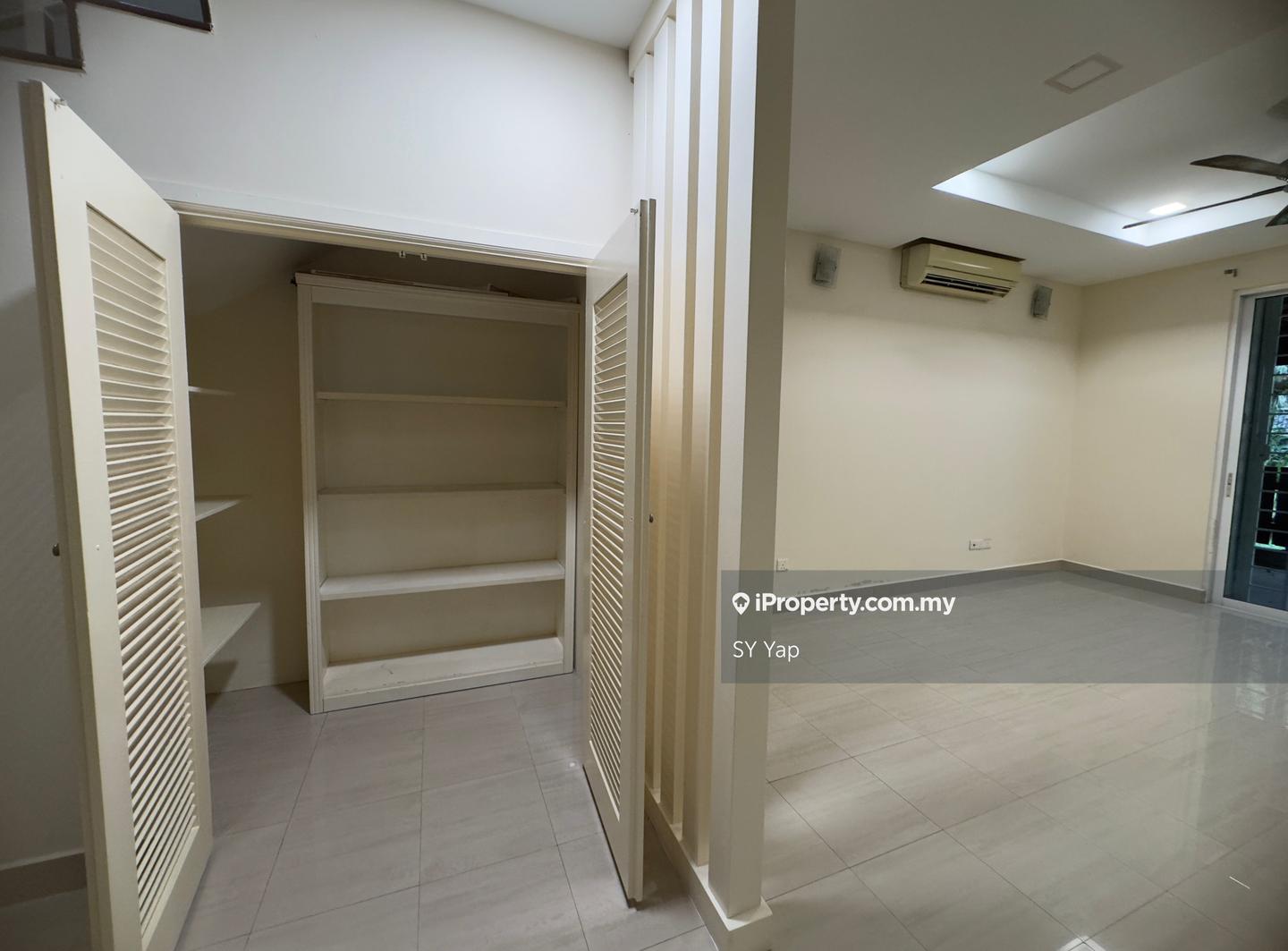 Rumah Berangkai 3 Tingkat untuk Disewa di Adiva Courtyard Desa Parkcity, Desa Parkcity oleh SY Yap - iProperty.com.my