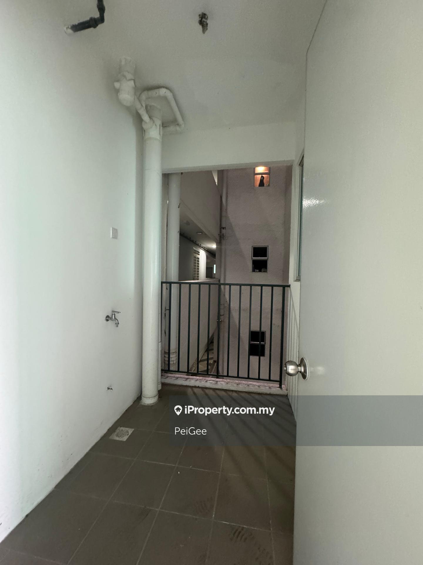 Service Residence for Sale in The Zizz @ Damansara North by PeiGee - iProperty.com.my