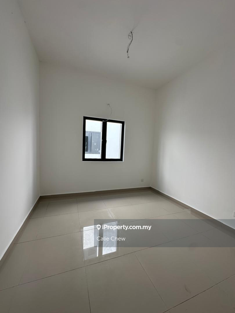 Rumah Berangkai 2 Tingkat untuk Dijual di Setia Indah, Setia Alam oleh Calie Chew - iProperty.com.my