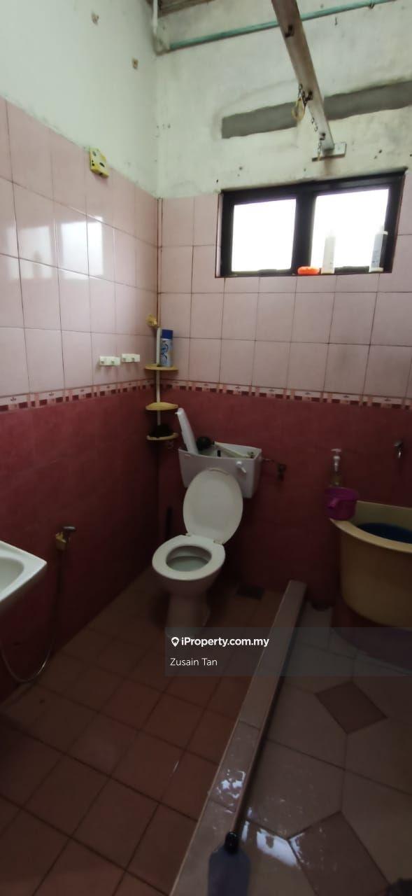 Rumah Berkembar untuk Dijual di Tanjung Bungah, Penang oleh Zusain Tan - iProperty.com.my