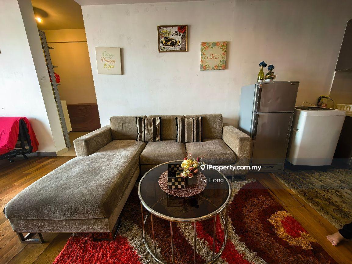 Service Residence for Sale in Regalia Residence by Sy Hong - iProperty.com.my