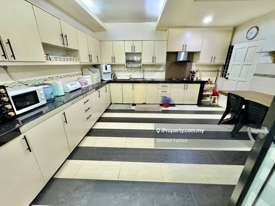 Semi-Detached House for Sale in Bandar Seri Putra, Bangi by Ahmad Fadlee - iProperty.com.my