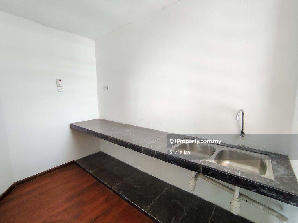 Rumah Pangsa untuk Dijual di Pangsapuri Sri Meranti oleh S. Melisa - iProperty.com.my