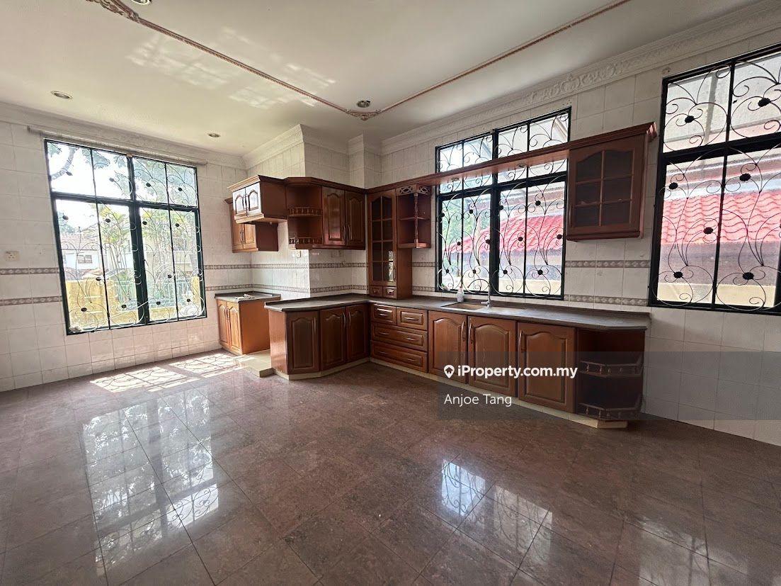 Bungalow House for Sale in Corner Unit Oncidium Heights, Shah Alam by Anjoe Tang - iProperty.com.my