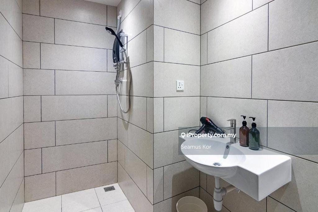 Hotel / Resort untuk Dijual di Bukit Chagar, Johor Bahru oleh Seamus Kor - iProperty.com.my