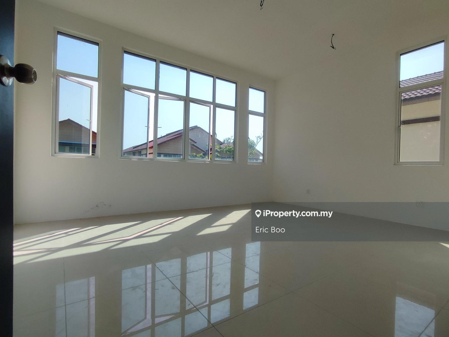 Semi-Detached House for Sale in Double Storey SemiD Hijauan Hills, Simpang Ampat by Eric Boo - iProperty.com.my