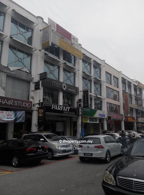 Shop for Rent in Bandar Puteri Puchong, Puchong by Edmund Chan - iProperty.com.my