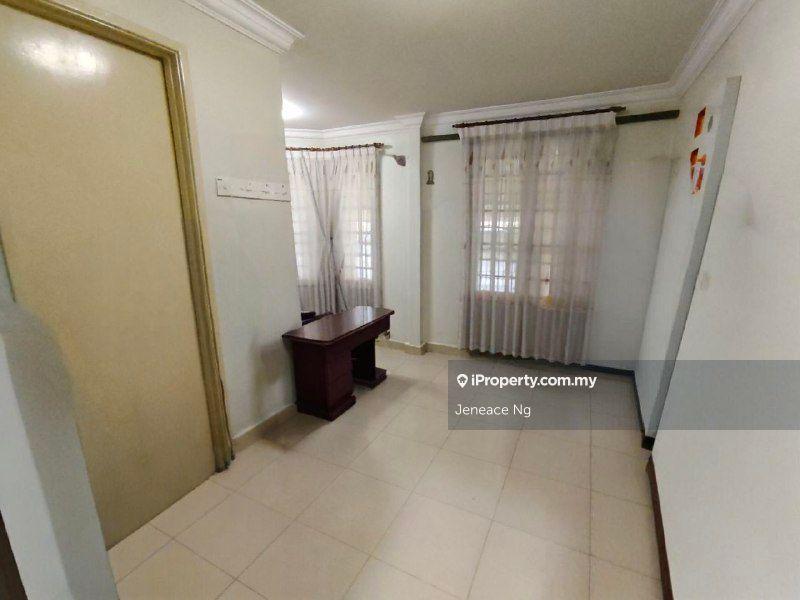 Rumah Berangkai 2 Tingkat untuk Dijual di Usj 23, Subang Jaya oleh Jeneace Ng - iProperty.com.my