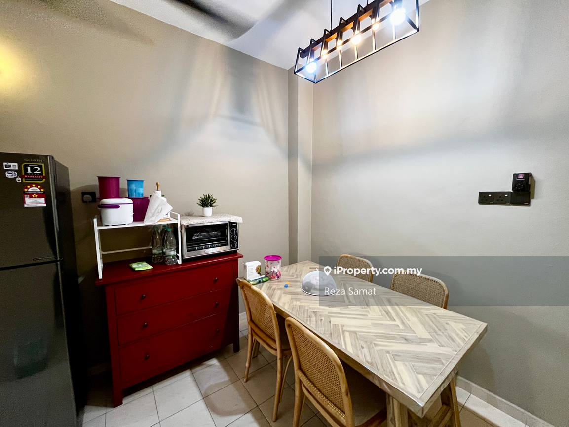 Rumah Berangkai 2 Tingkat untuk Dijual di Sungai bertek klang, Klang oleh Reza Samat - iProperty.com.my