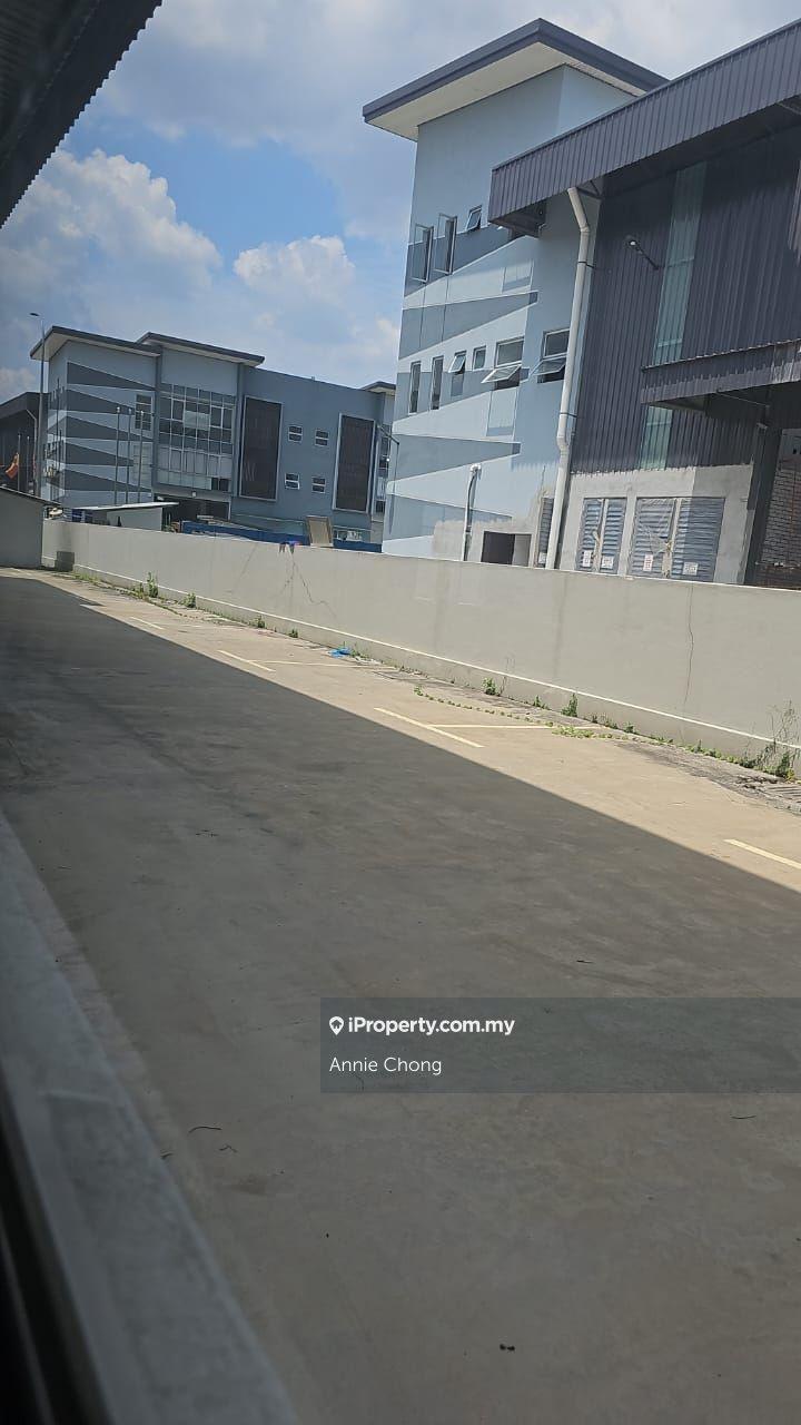 Warehouse for Sale in Seksyen 35, Shah Alam by Annie Chong - iProperty.com.my