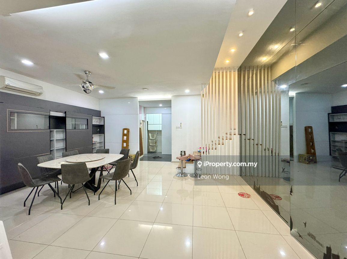 Rumah Berangkai 3.5 Tingkat untuk Dijual di TAMAN CASSIA Rawang ,Sri Hijau, New Green Park, Rawang oleh Leon Wong - iProperty.com.my