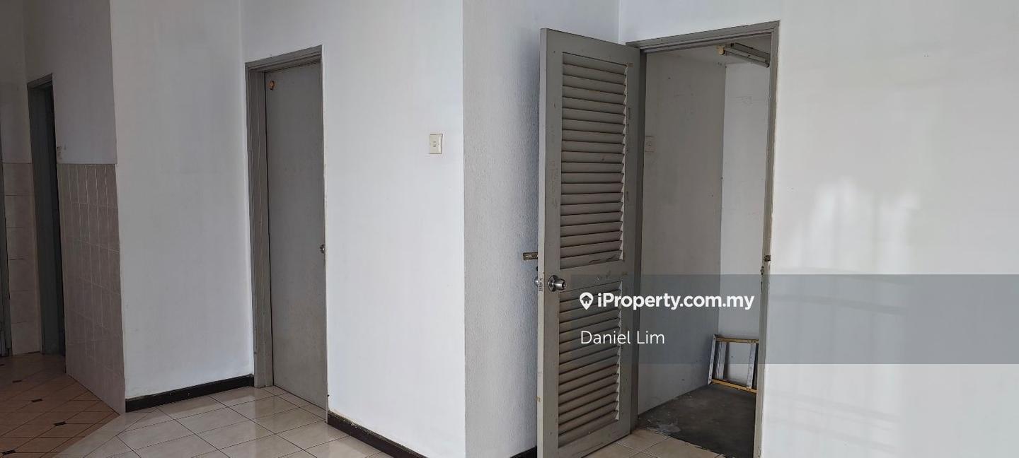 Rumah Berangkai 2 Tingkat untuk Dijual di Shah Alam, Selangor oleh Daniel Lim - iProperty.com.my