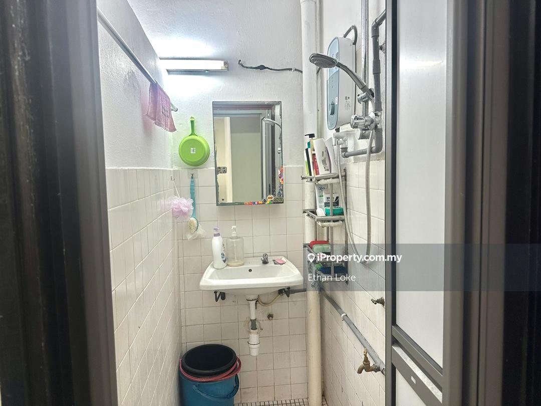 1-storey Terraced House for Sale in SD2, Sri Damansara 2, Bandar Sri Damansara by Ethan Loke - iProperty.com.my