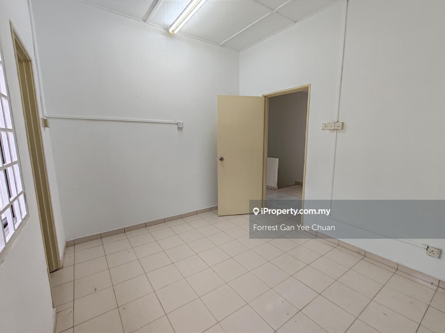 Rumah Berangkai 2 Tingkat untuk Dijual di Bandar Bukit Tinggi, Klang oleh Forrest Gan Yee Chuan - iProperty.com.my