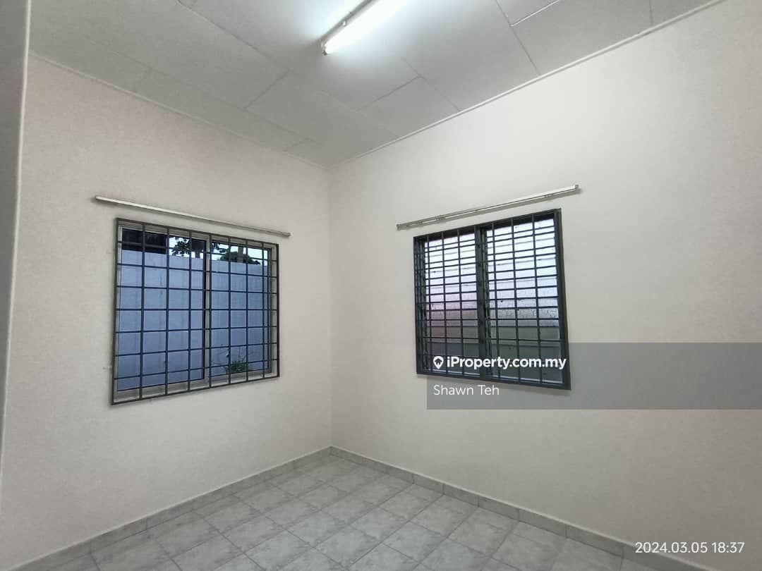Semi-Detached House for Sale in Bukit Cheng, Cheng by Shawn Teh - iProperty.com.my