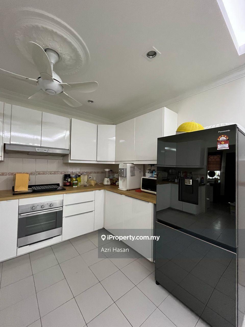 Rumah Berangkai 2 Tingkat untuk Dijual di Seksyen 7, Shah Alam oleh Azri Hasan - iProperty.com.my