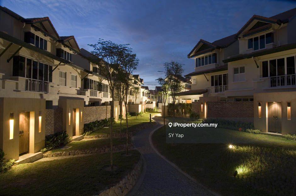 Rumah Berangkai 3 Tingkat untuk Disewa di Adiva Courtyard Desa Parkcity, Desa Parkcity oleh SY Yap - iProperty.com.my
