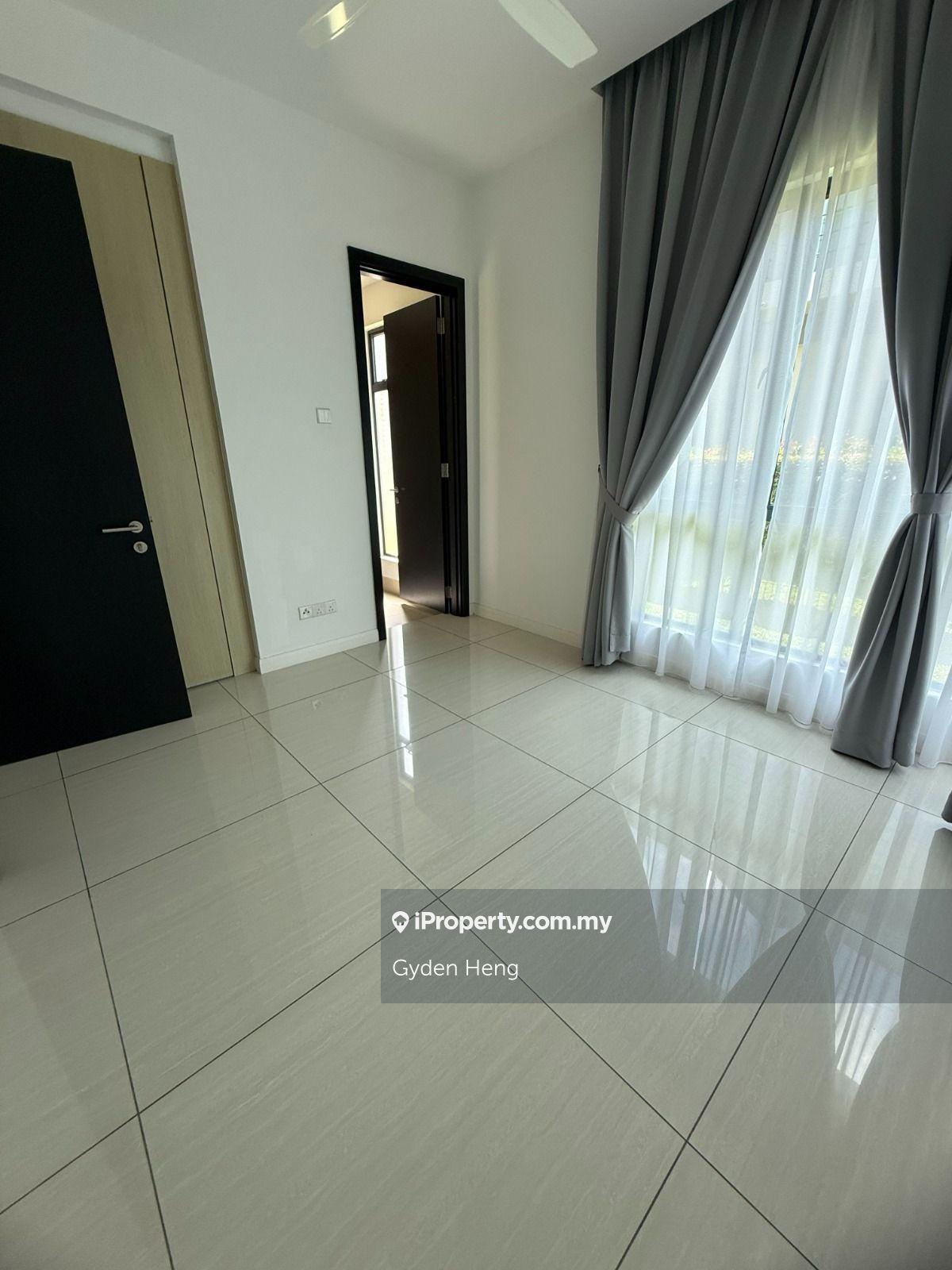 Banglo untuk Dijual di Leisure Farm, Gelang Patah oleh Gyden Heng - iProperty.com.my