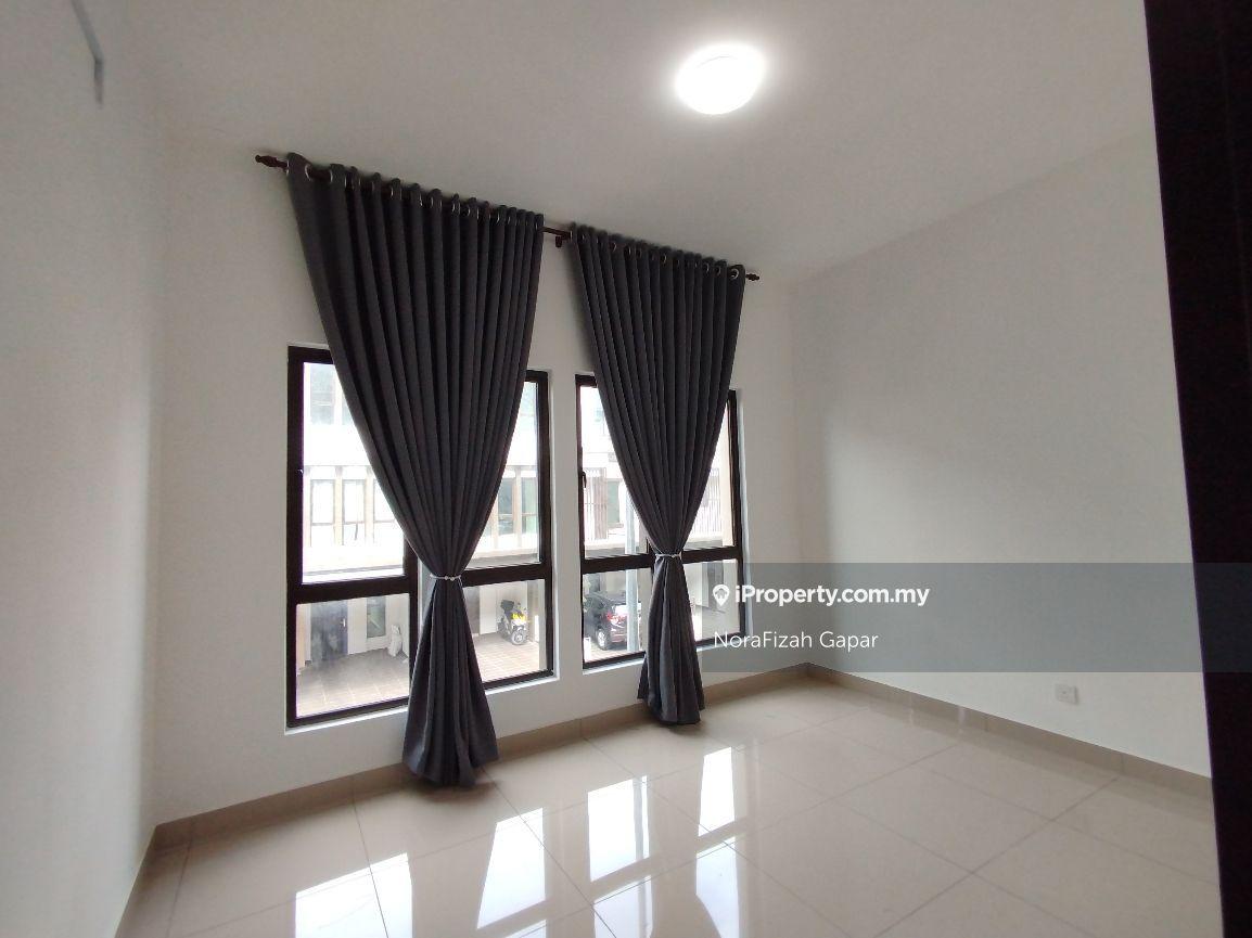 Townhouse for Sale in Kayu Ara, Selangor by NoraFizah Gapar - iProperty.com.my