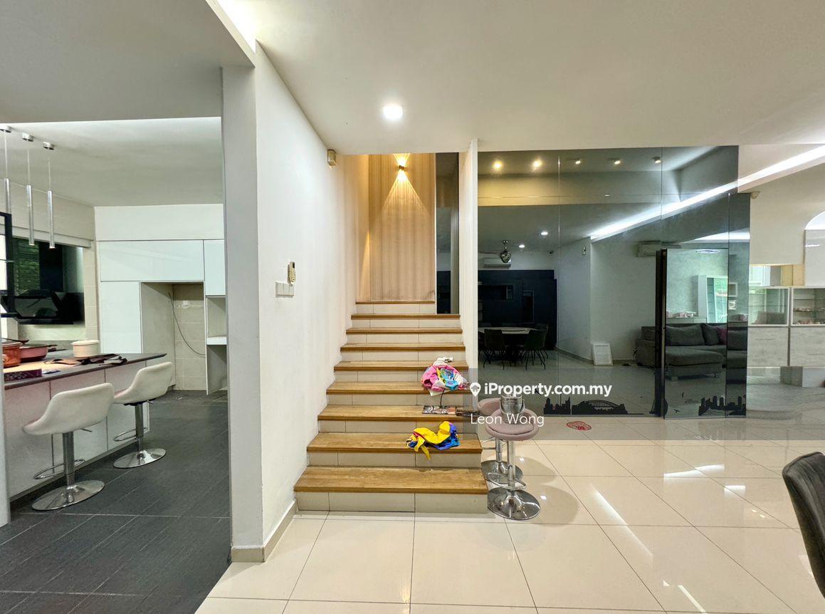Rumah Berangkai 3.5 Tingkat untuk Dijual di TAMAN CASSIA Rawang ,Sri Hijau, New Green Park, Rawang oleh Leon Wong - iProperty.com.my