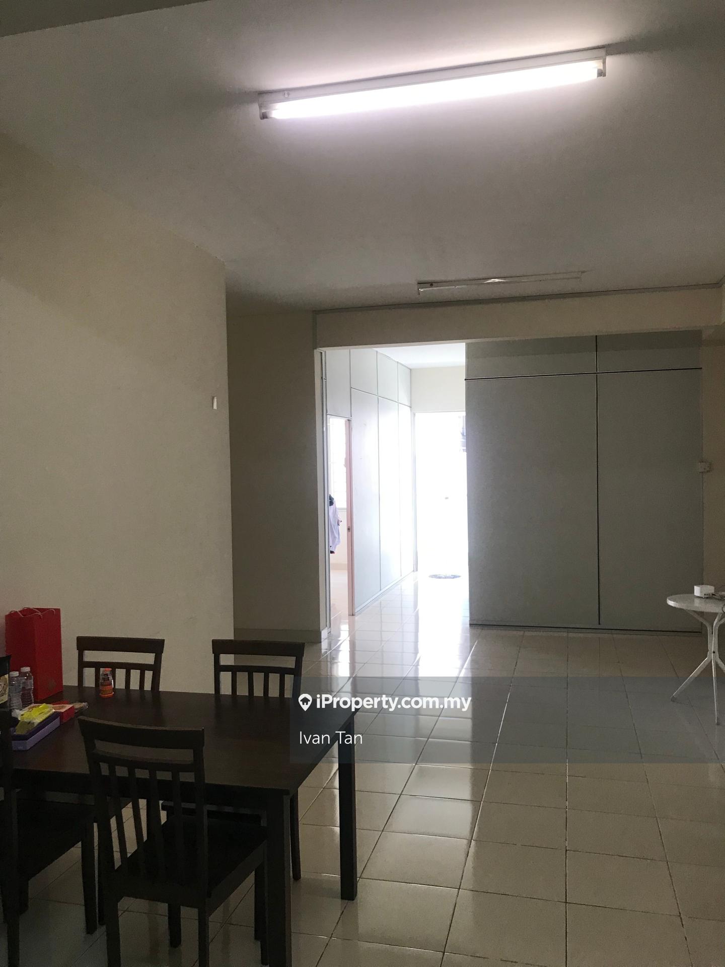 Condominium for Sale in Platinum Hill PV 8 by Ivan Tan - iProperty.com.my