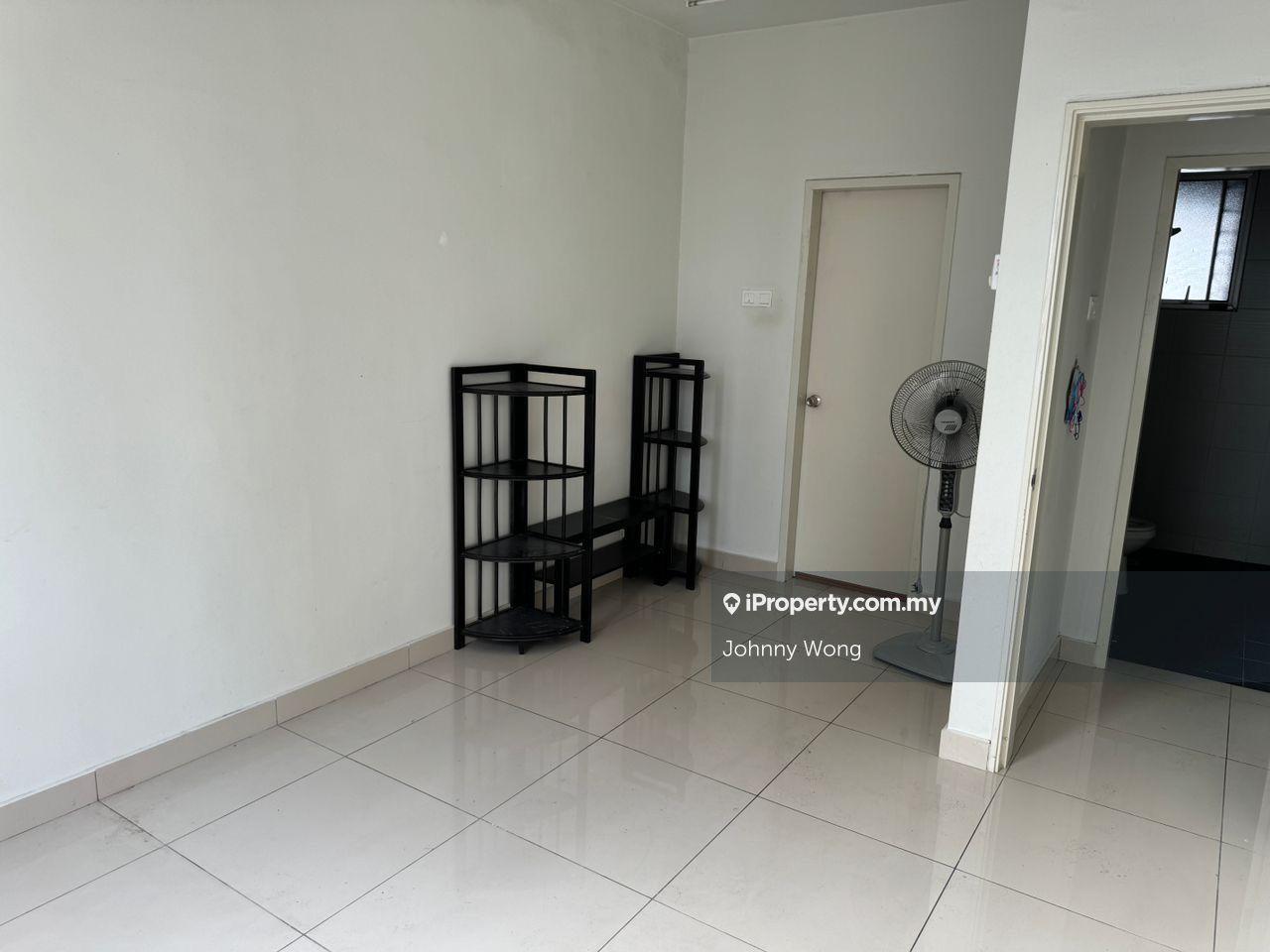 Service Residence for Sale in Maxim Residences by Johnny Wong - iProperty.com.my