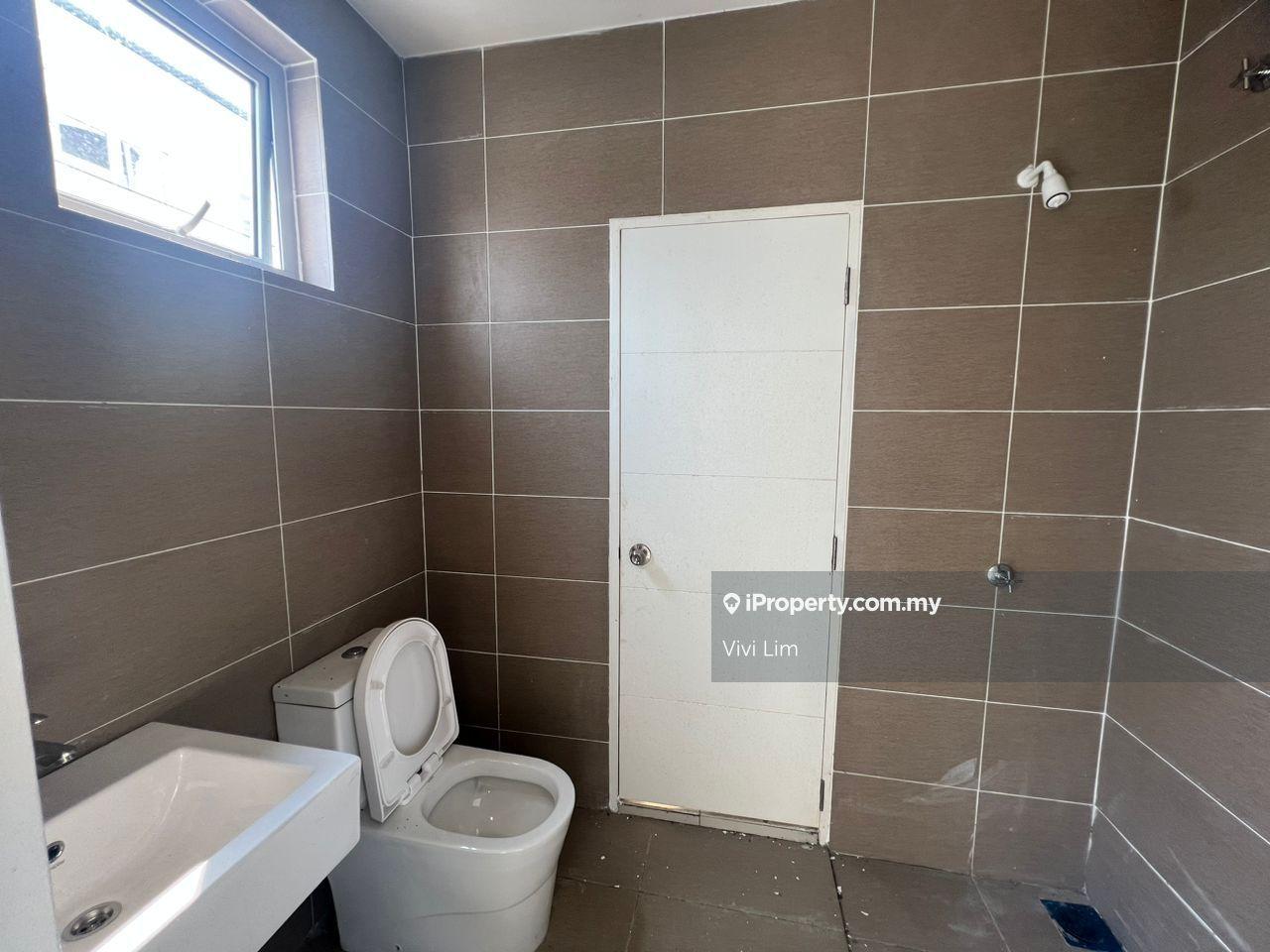 Rumah Berangkai 2 Tingkat untuk Dijual di fupn1, Kluang oleh Vivi Lim - iProperty.com.my