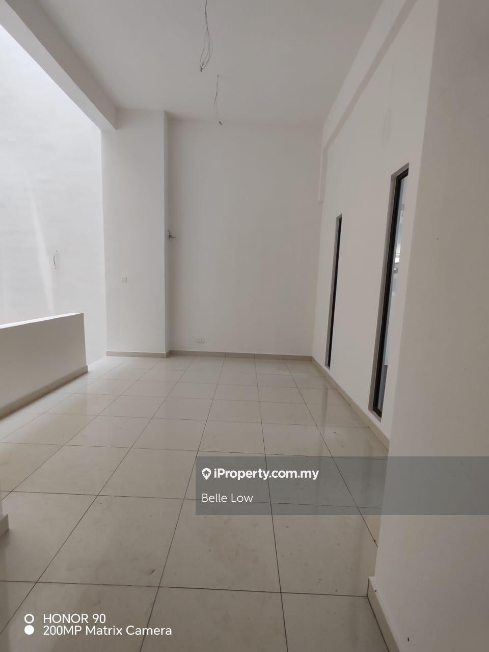 4-storey Terraced House for Sale in Damansara Perdana, Selangor by Belle Low - iProperty.com.my