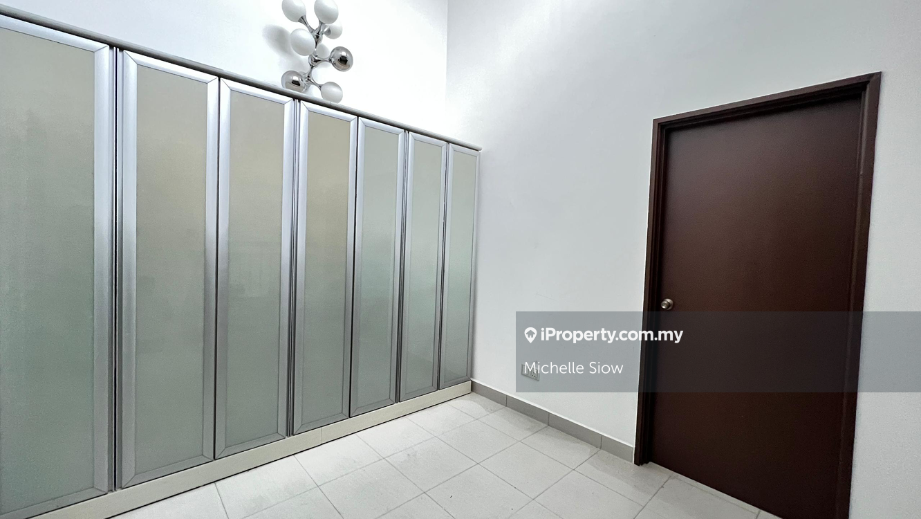 Rumah Berangkai 2 Tingkat untuk Dijual di Bandar Teknologi Kajang, Kajang oleh Michelle Siow - iProperty.com.my