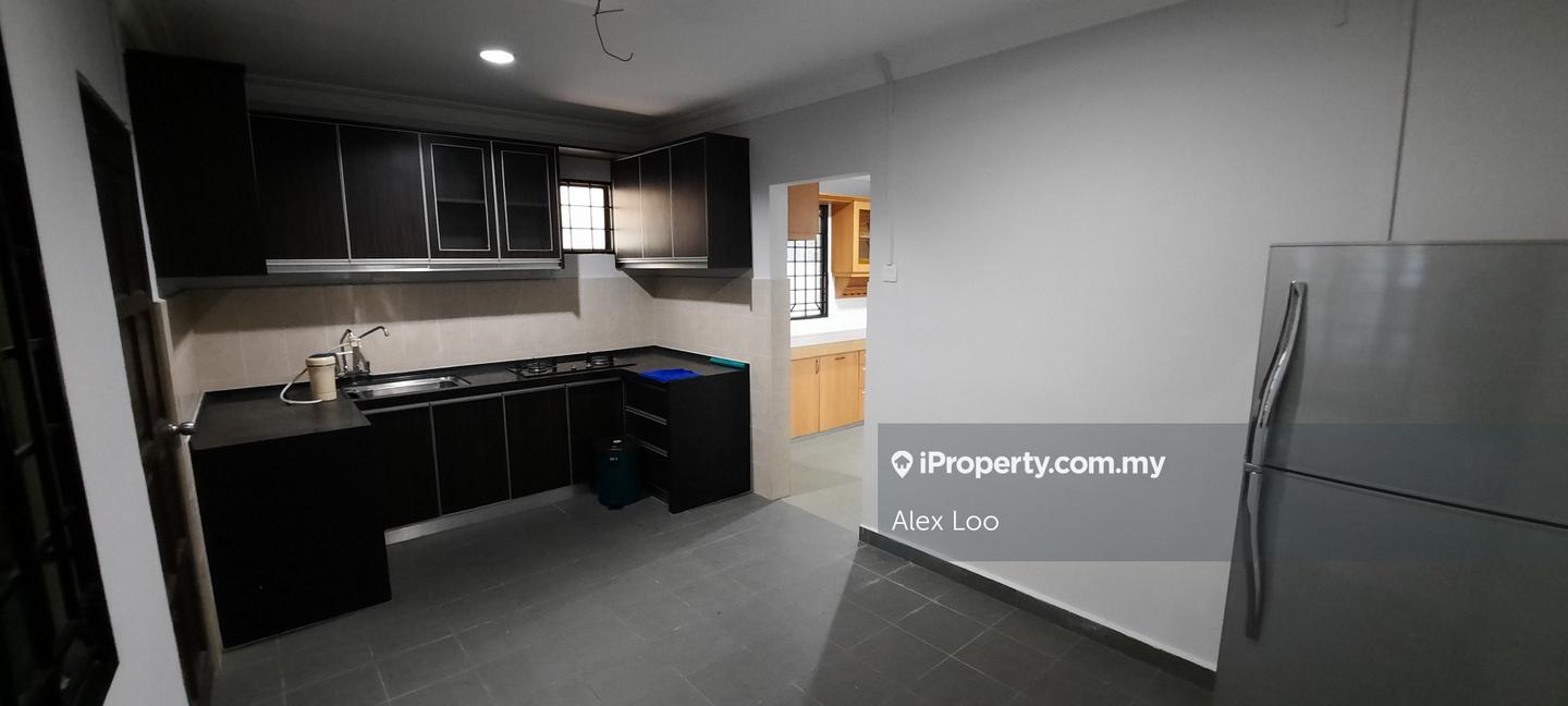 Bungalow House for Sale in Taman Ampang Utama, Ampang by Alex Loo - iProperty.com.my
